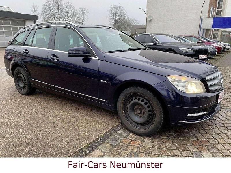Gebraucht Mercedes C220 170 PS (125 kW) 2010 Blau Kombi