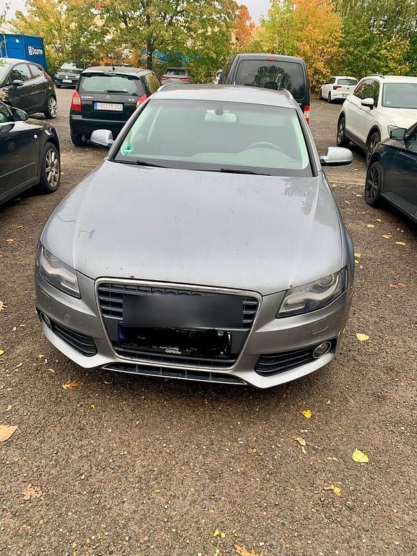 Grau Gebraucht 2009 Audi A4 Kombi | 5.000 € (Fairer Preis) - Bild 1/3