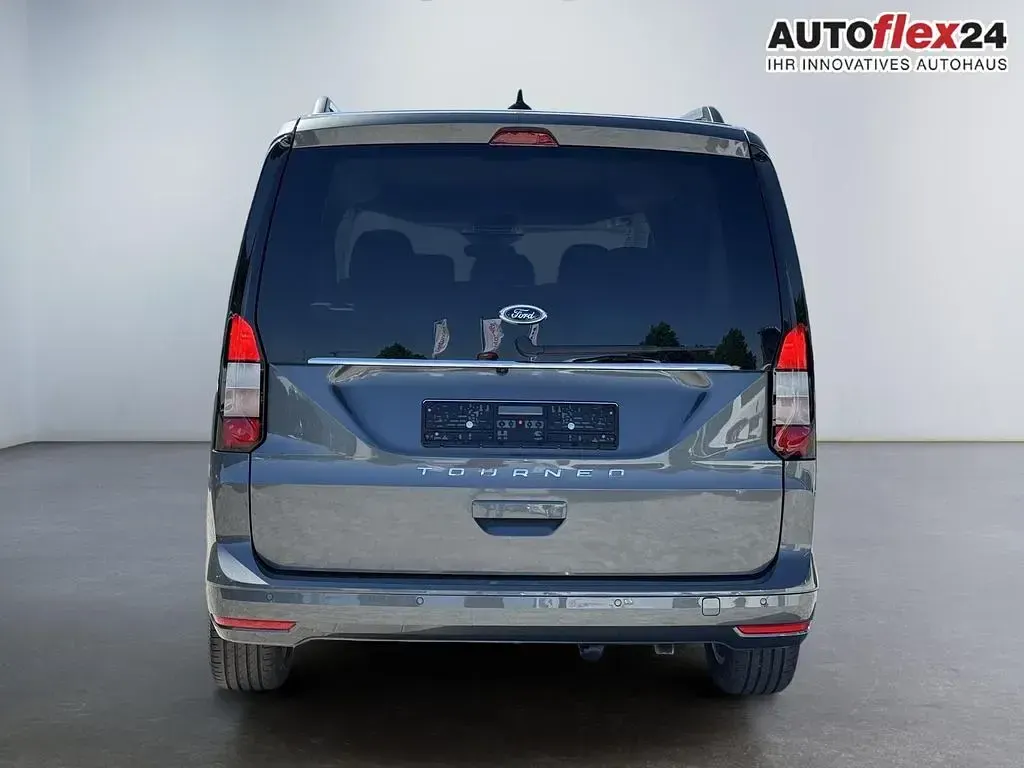 Neu Ford Tourneo Titanium 122 PS (89 kW) 2026 Grau Van / Kleinbus