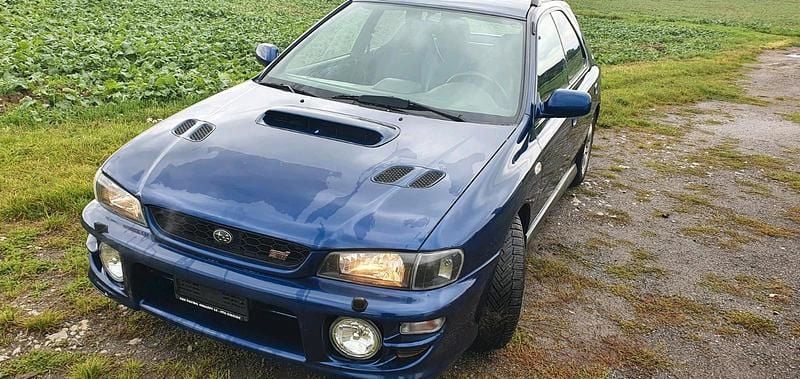 Blau Gebraucht 2000 Subaru Impreza GT Kombi | 12.000 € (Superpreis) - Bild 1/4
