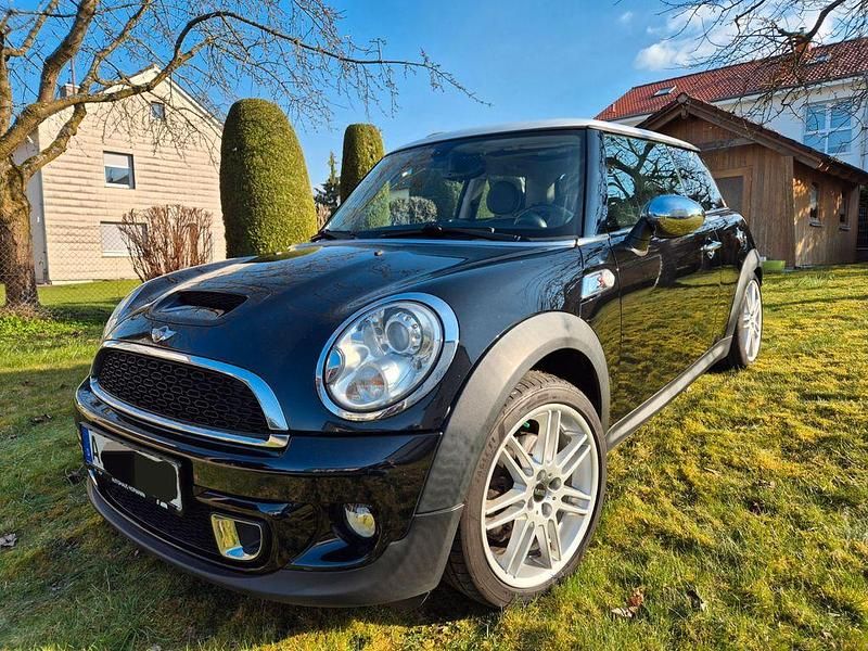 Gebraucht Mini Cooper SD 143 PS (105 kW) 2011 Schwarz Kleinwagen