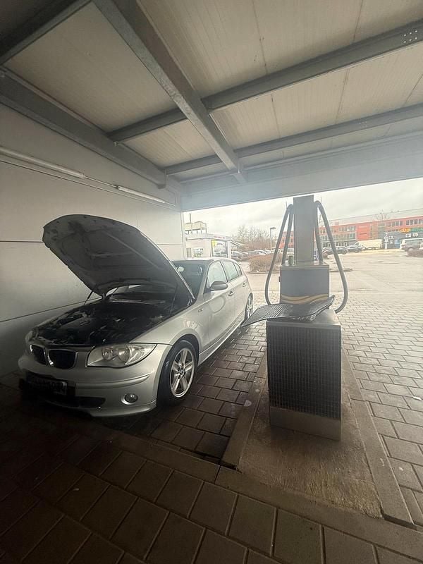 Gebraucht BMW 118 129 PS (94 kW) 2005 Grau Kleinwagen