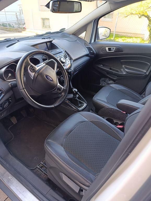 Gebraucht Ford Ecosport Titanium 125 PS (91 kW) 2017 Weiß SUV