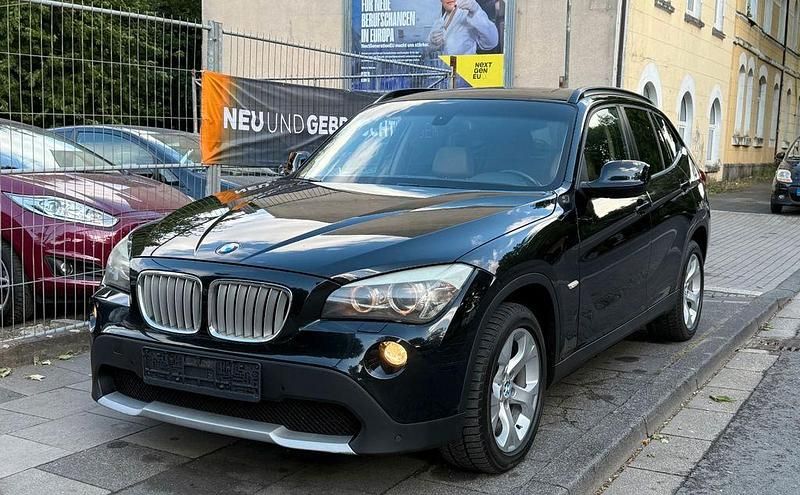 Schwarz Gebraucht 2011 BMW X1 SUV | 12.990 € (Etwas zu teuer) - Bild 1/4