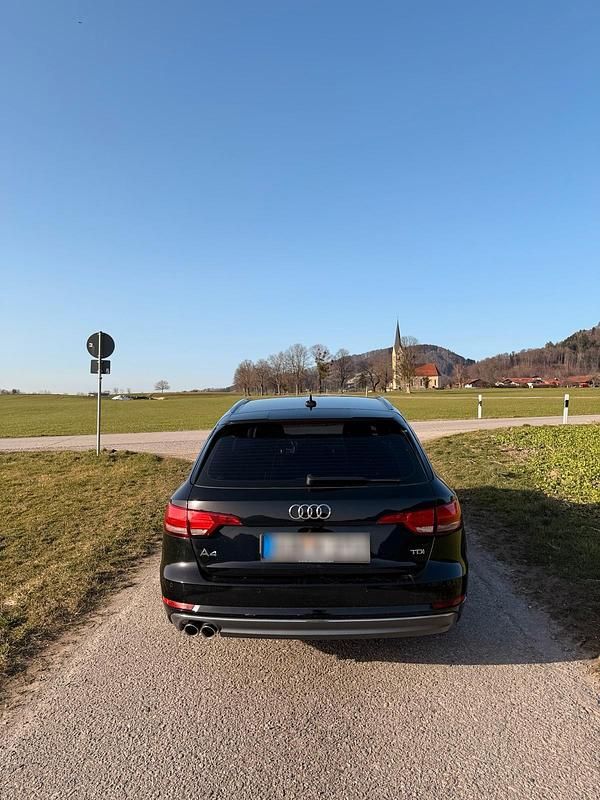Gebraucht Audi A4 190 PS (139 kW) 2016 Schwarz Kombi