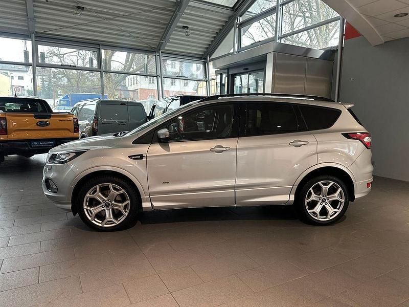 Gebraucht Ford Kuga ST-Line 179 PS (131 kW) 2019 Silber SUV