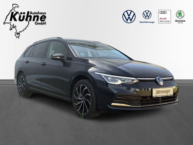 Grau Gebraucht 2024 VW Golf VIII Move Kombi | 32.989 € (Teuer) - Bild 1/4