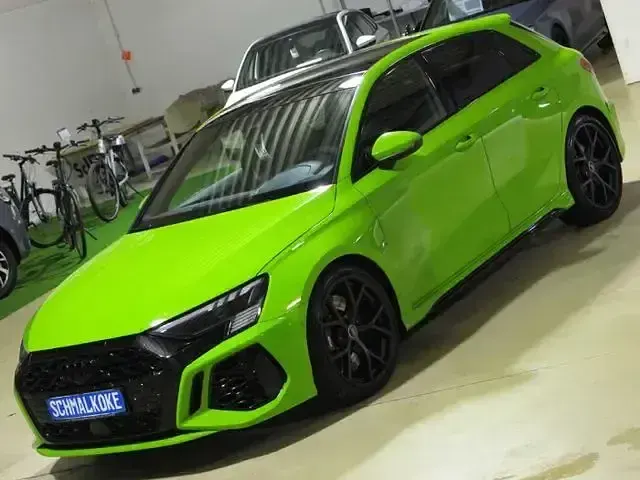 Używany Audi RS3 Ambiente 400 KM (294 kW) 2024 Zielony Sedan/Limuzyna