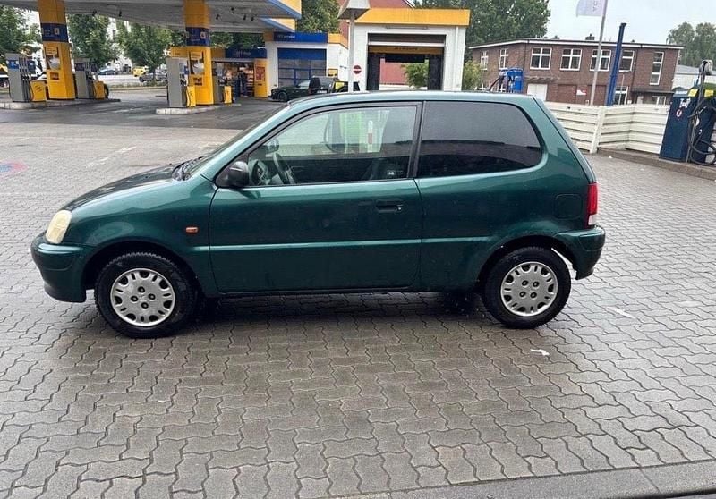 Grün Gebraucht 2001 Honda Logo Kleinwagen | 840 € - Bild 1/4