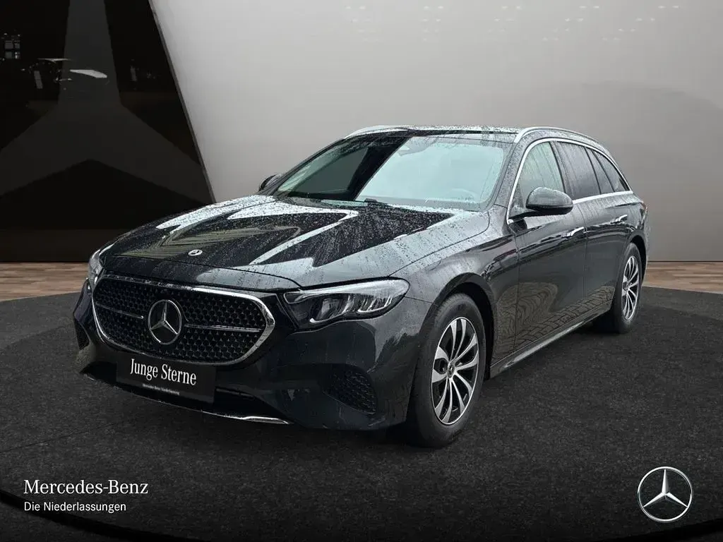 Gebraucht Mercedes E220 Advanced 197 PS (144 kW) 2025 Grau Limousine
