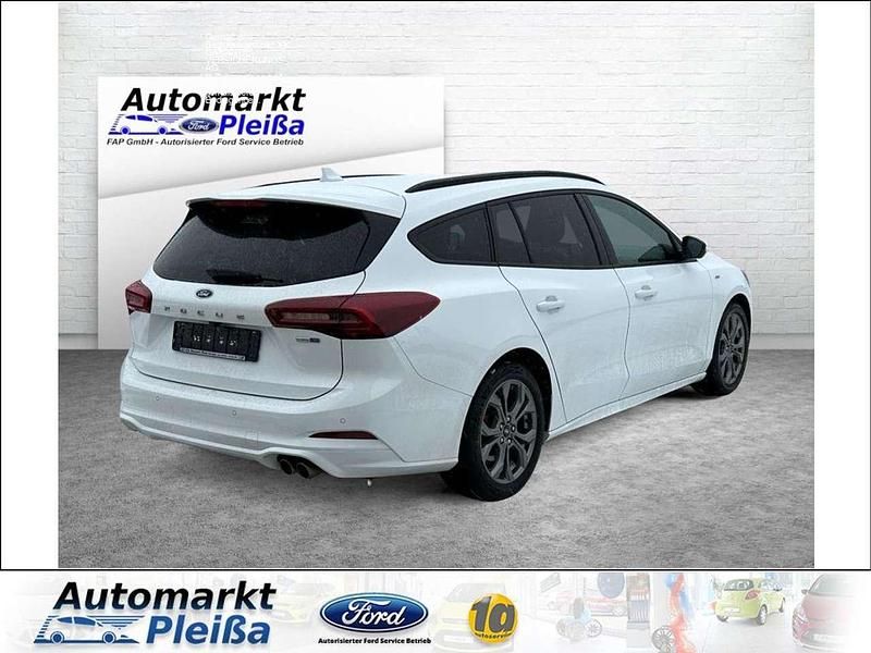 Gebraucht Ford Focus ST-Line 125 PS (91 kW) 2022 Weiß Kombi