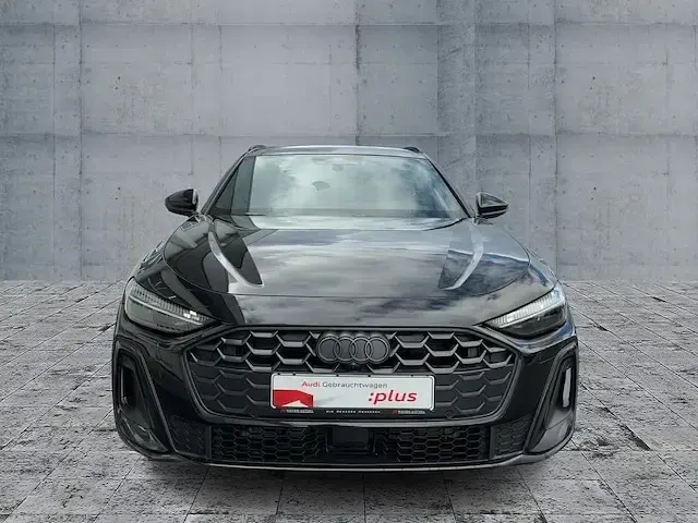 Gebraucht Audi A5 Ambiente 299 PS (219 kW) 2025 Mythosschwarz metallic Kombi