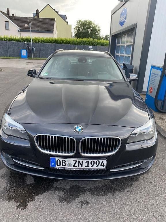 Gebraucht 2011 BMW 520 Kombi | 7.700 € (Guter Preis) - Bild 1/4