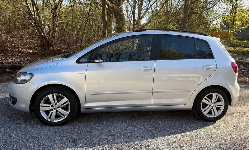 Gebraucht VW Golf VII Match 85 PS (62 kW) 2012 Silber Kleinwagen
