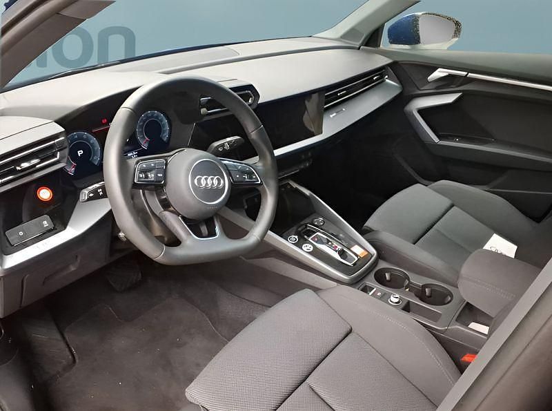 Gebraucht Audi A3 116 PS (85 kW) 2025 Blau Limousine