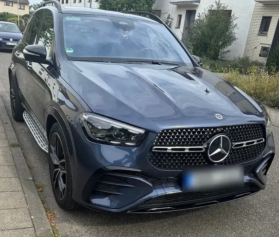 Gebraucht Mercedes GLE450 367 PS (269 kW) 2025 Blau SUV