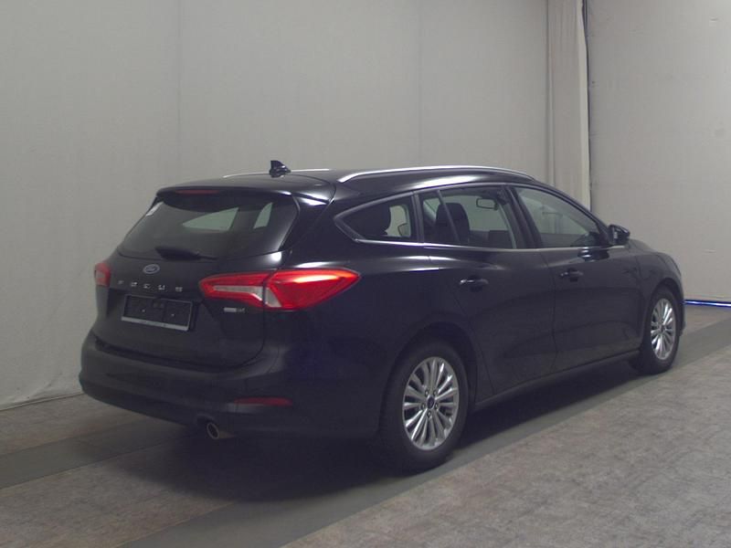 Gebraucht Ford Focus Titanium 125 PS (91 kW) 2021 Schwarz Kombi