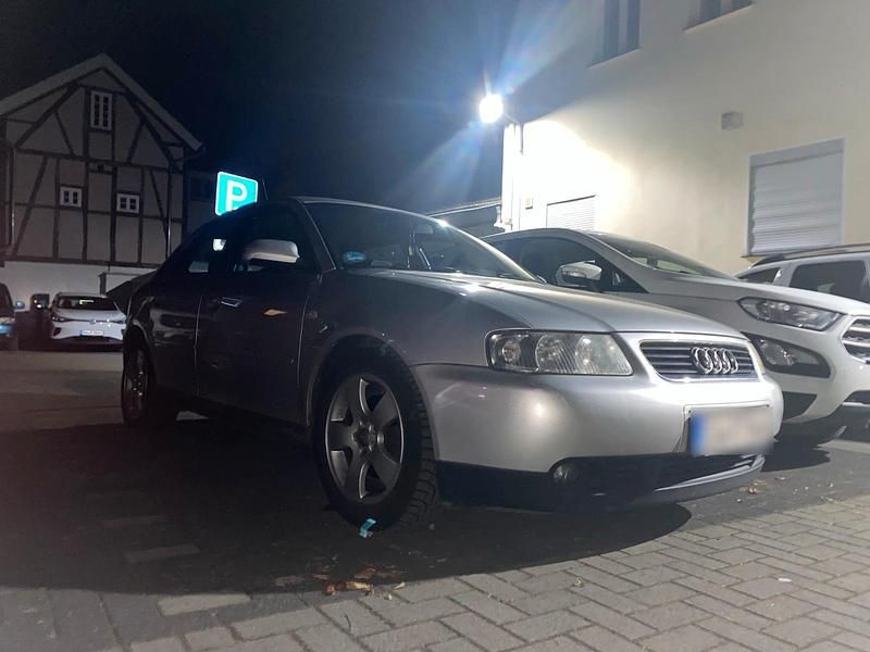 Gebraucht Audi A3 125 PS (91 kW) 2003 Silber Kleinwagen