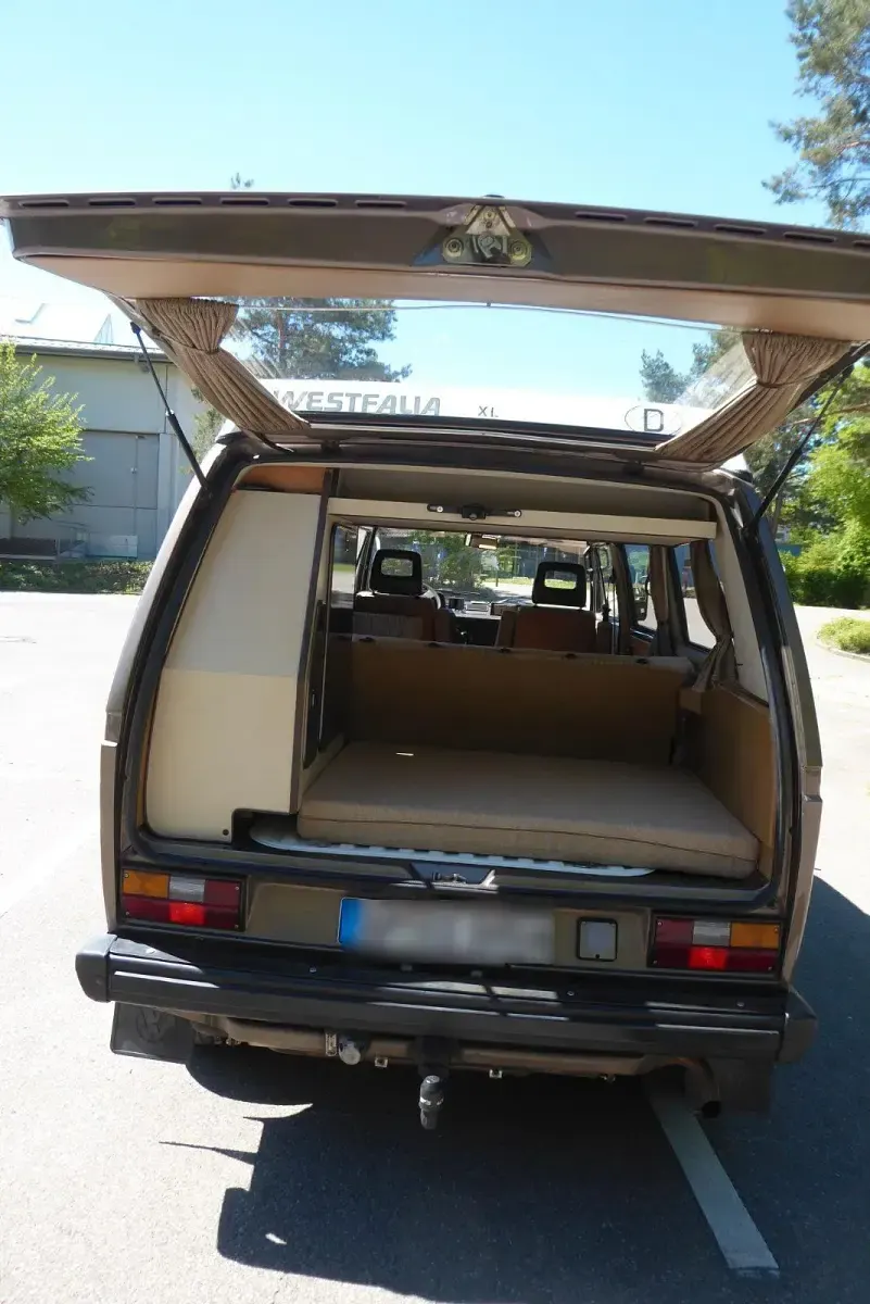 Używany VW Multivan 112 KM (82 kW) 1988 Brązowy Minivan