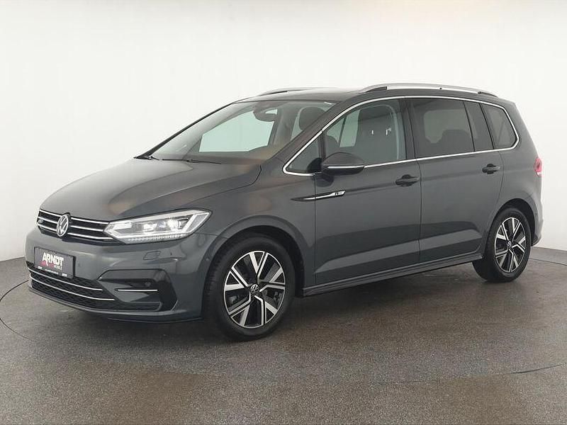 Gebraucht VW Touran Highline 150 PS (110 kW) 2025 Delfingrau Van / Kleinbus