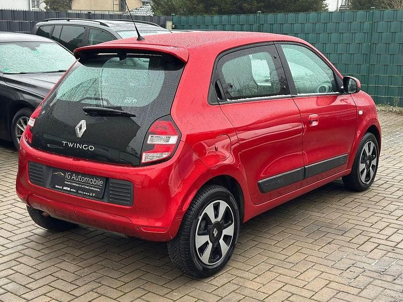 Second-hand Renault Twingo Dynamique 71 CP (52 kW) 2014 Roșu Hatchback