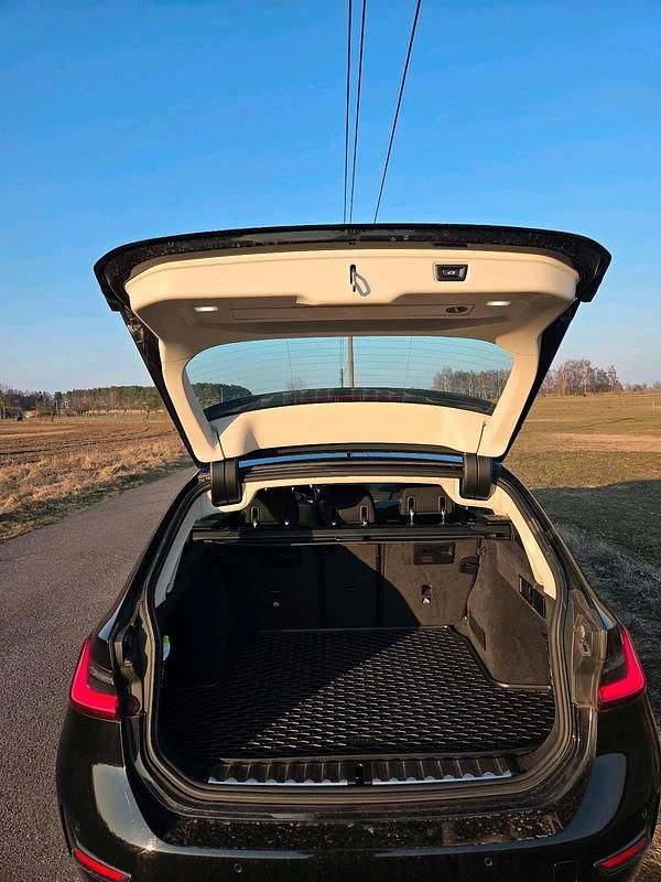 Gebraucht BMW 320 Advantage 184 PS (135 kW) 2021 Schwarz Kombi