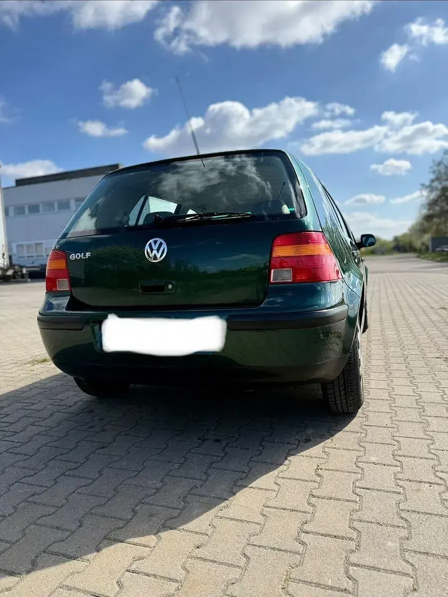 Brugt VW Golf III Basis 75 HK (55 kW) 1998 Grøn Sedan