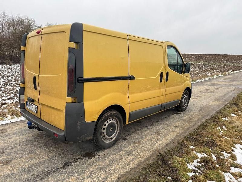 Gebraucht Renault Trafic 82 PS (60 kW) 2003 Van / Kleinbus