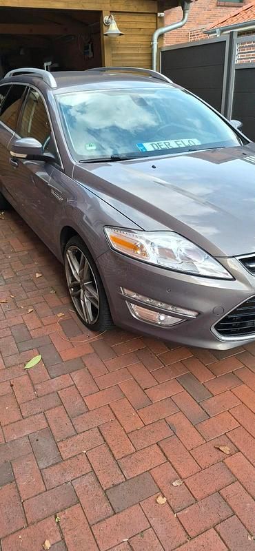 Gebraucht Ford Mondeo 203 PS (149 kW) 2011 Grau Kombi