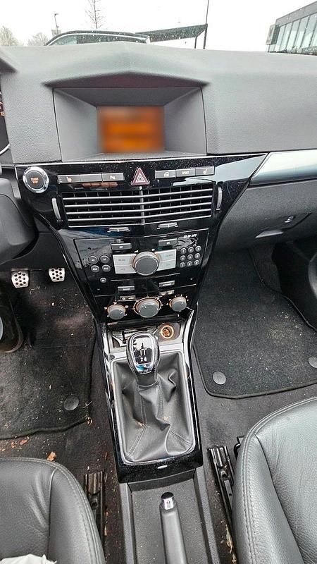 Gebraucht Opel Astra Cabriolet 115 PS (84 kW) 2010 Blau Cabrio