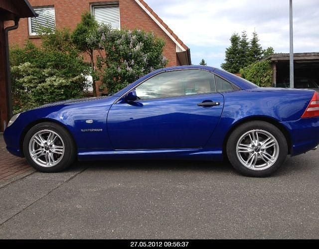 Gebraucht Mercedes SLK230 AMG 262 PS (192 kW) 1999 Blau metallic Cabrio