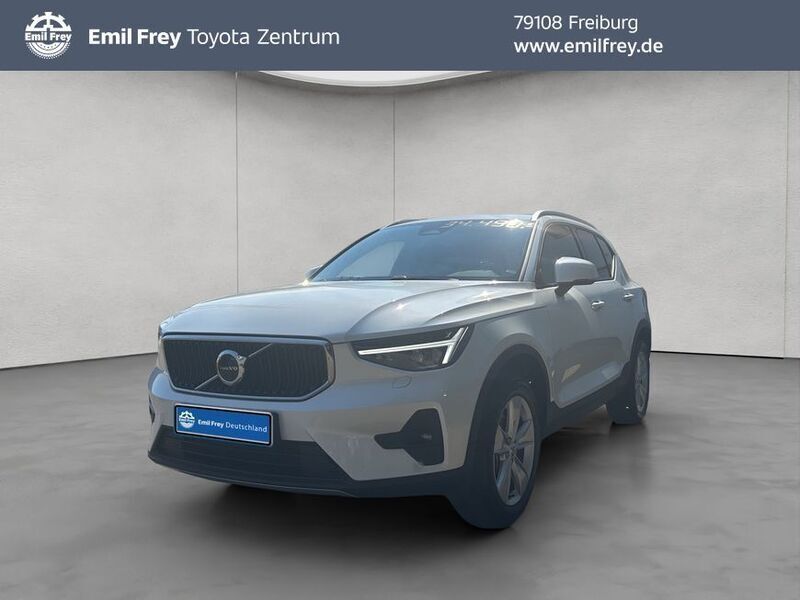 Weiß Gebraucht 2024 Volvo XC40 Core SUV | 34.490 € (Guter Preis) - Bild 1/4