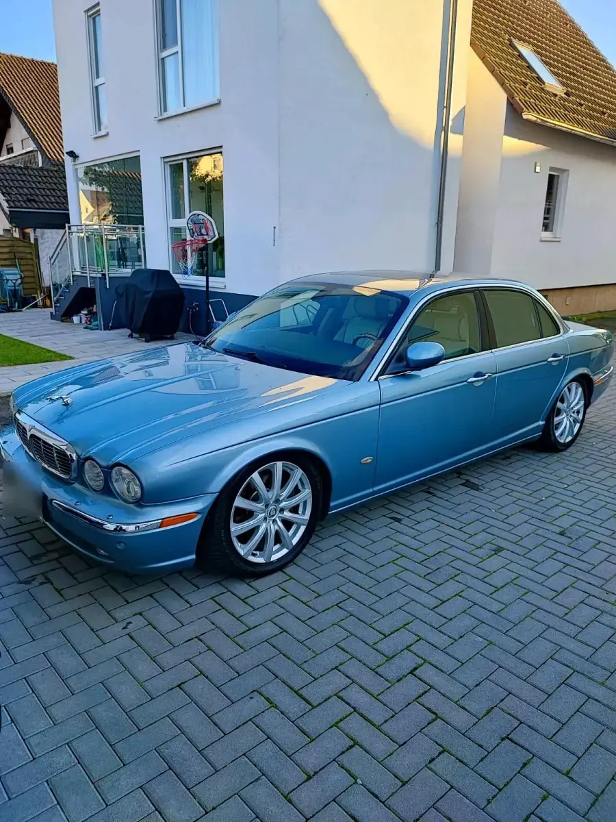 Second-hand Jaguar XJ 207 CP (152 kW) 2006 Andere farben Berlinǎ