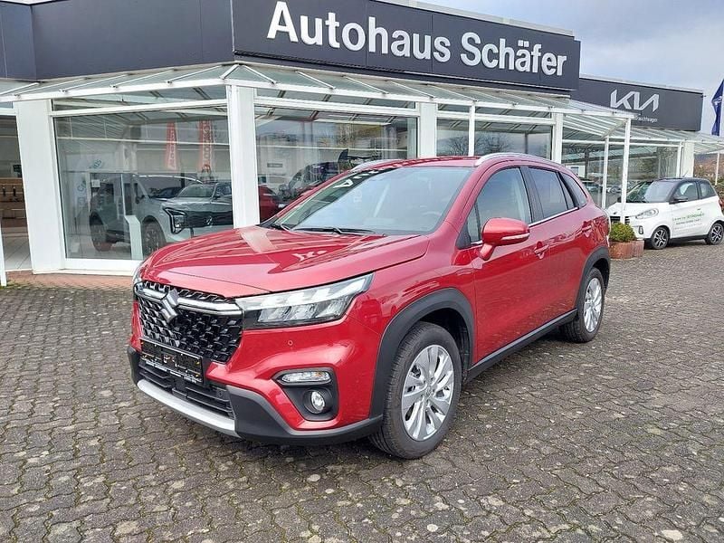 Gebraucht Suzuki SX4 S-Cross Comfort 129 PS (94 kW) 2023 Rot Limousine