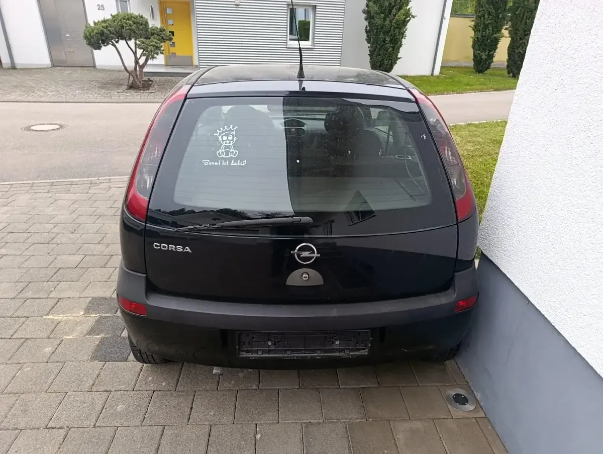 Gebraucht Opel Corsa 58 PS (42 kW) 2003 Schwarz Kleinwagen