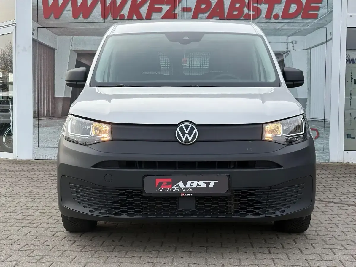 Gebraucht VW Caddy 102 PS (75 kW) 2021 Weiß Van / Kleinbus