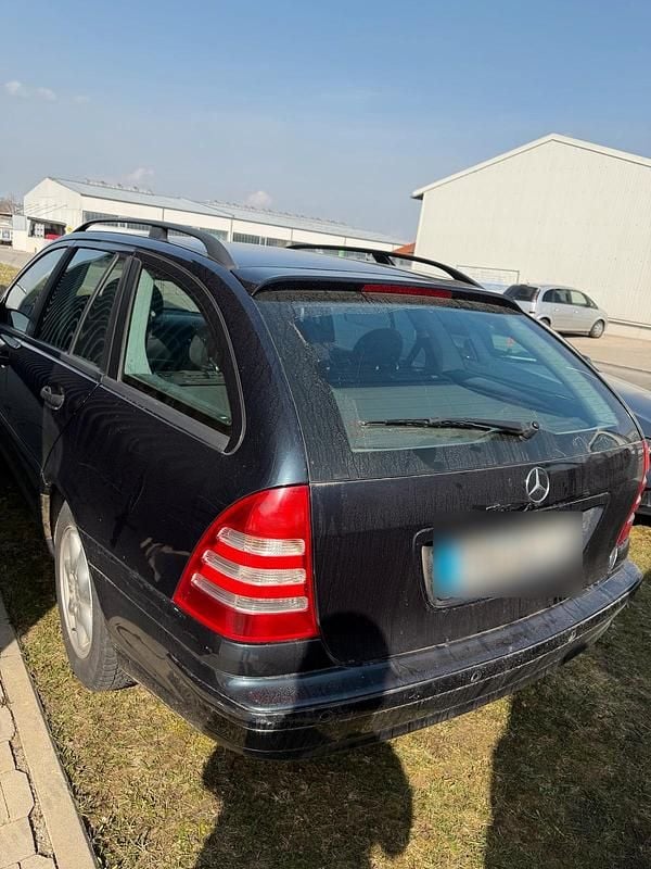Gebraucht Mercedes C180 150 PS (110 kW) 2003 Blau Kombi