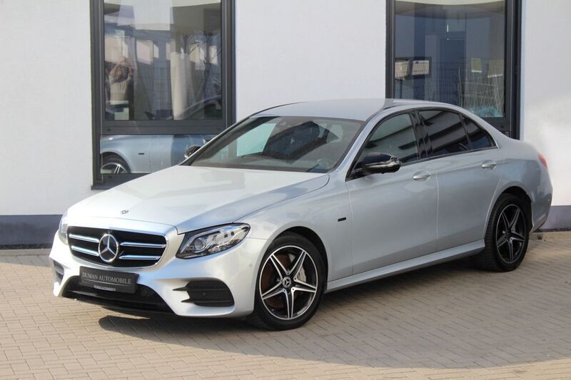 Iridiumsilber metallic Gebraucht 2019 Mercedes E300 AMG Limousine | 29.900 € (Fairer Preis) - Bild 1/4