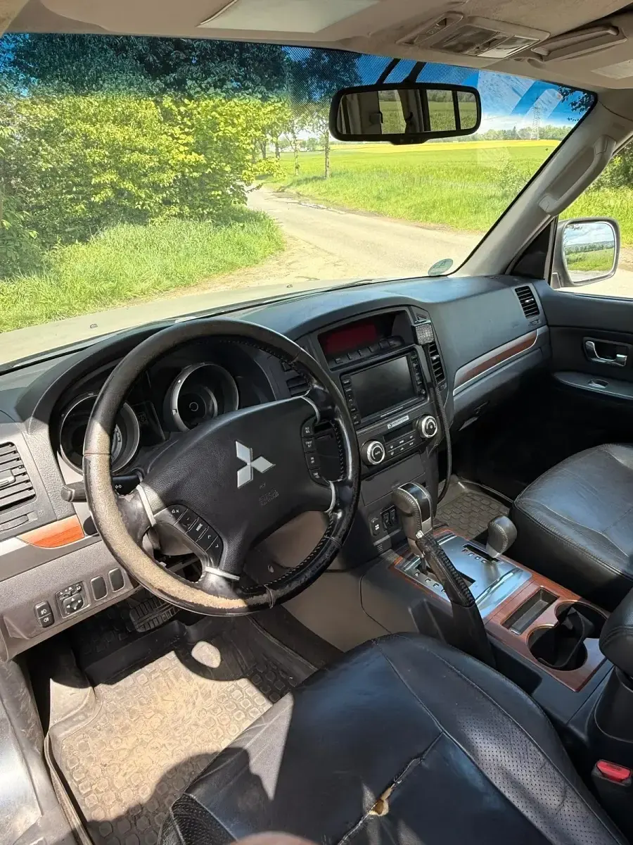 Gebraucht Mitsubishi Pajero 170 PS (125 kW) 2008 Grün SUV
