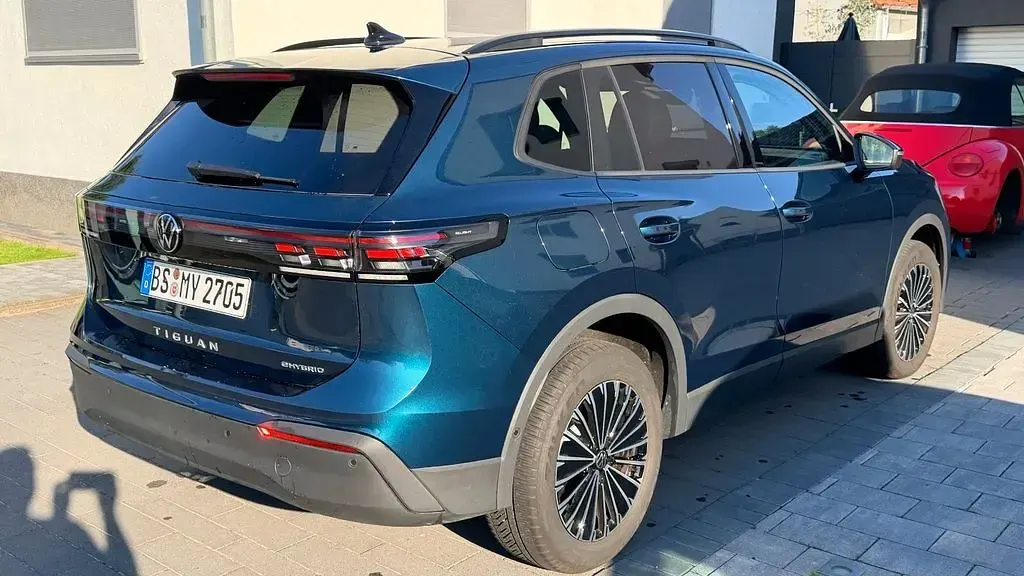 Gebraucht VW Tiguan Life 204 PS (150 kW) 2025 Blau SUV