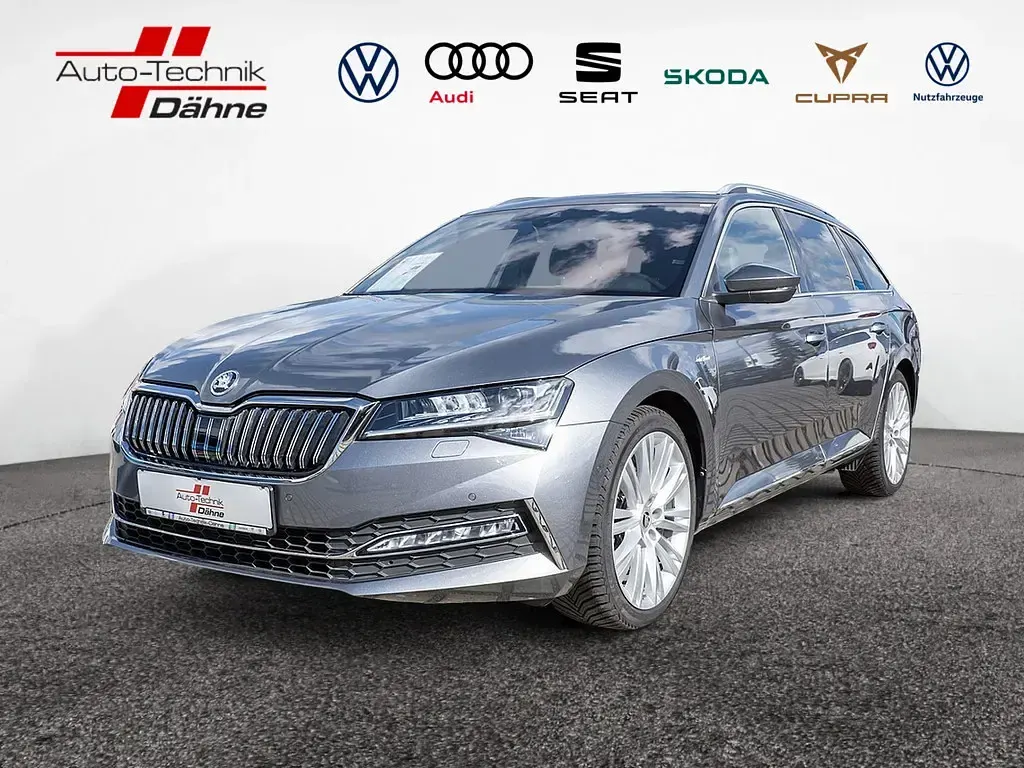 Gebraucht Skoda Superb LAURIN & KLEMENT 200 PS (147 kW) 2023 Kombi
