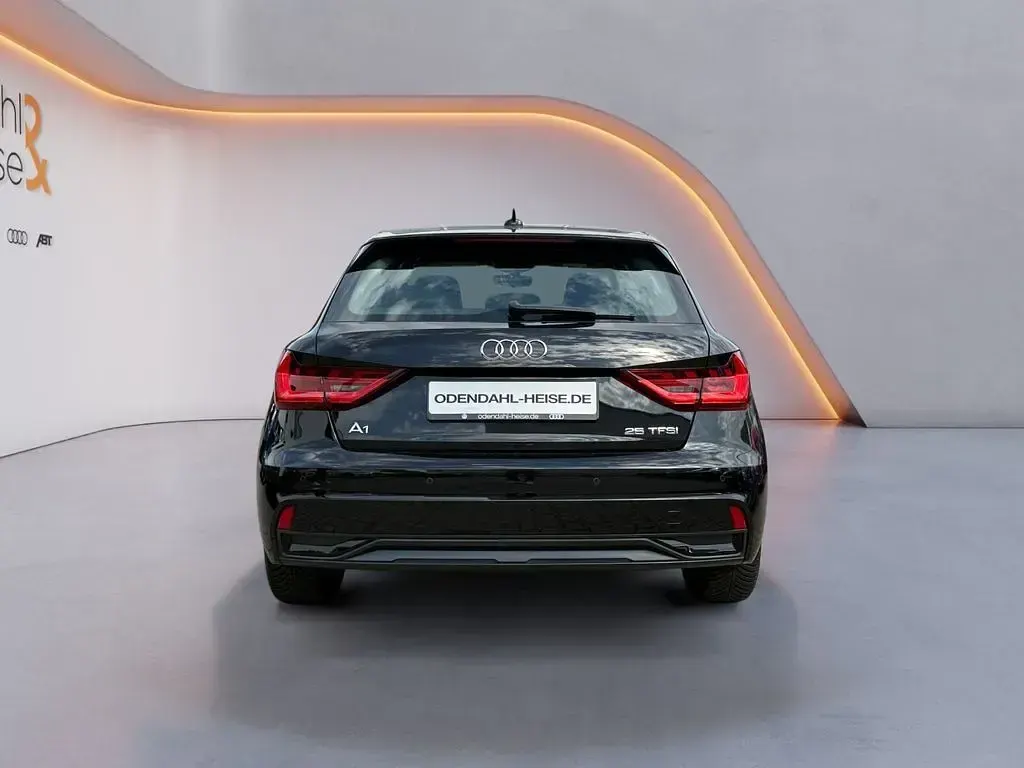 Gebraucht Audi A1 Sportback Advanced Plus 95 PS (69 kW) 2022 Schwarz Kleinwagen