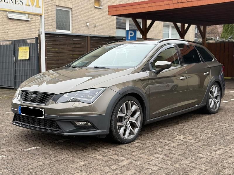 Gebraucht Seat Leon X-Perience 184 PS (135 kW) 2015 Braun Kombi