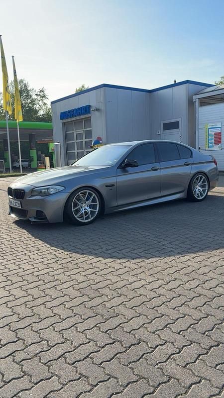 Gebraucht BMW 528 Performance 258 PS (189 kW) 2011 Grau Limousine