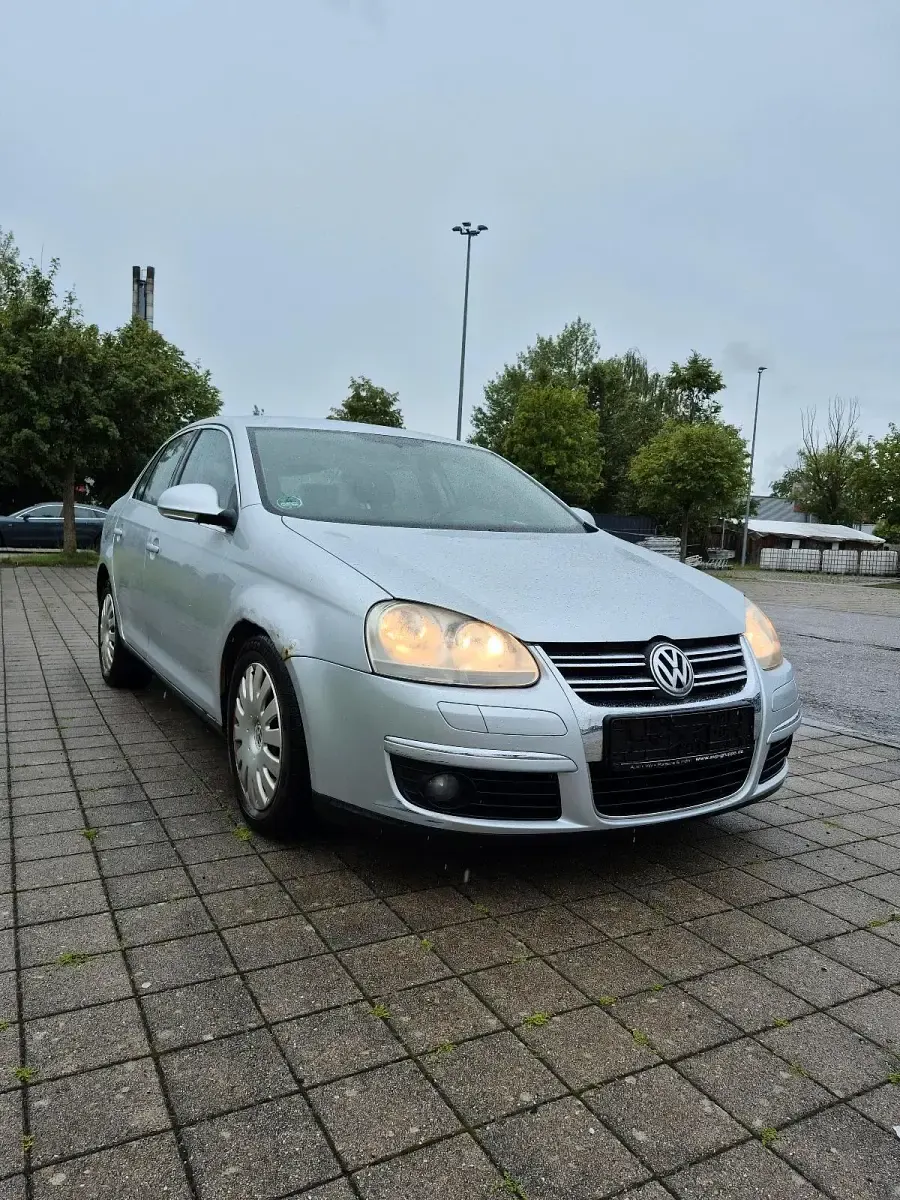 Gebraucht VW Jetta 150 PS (110 kW) 2007 Silber Limousine