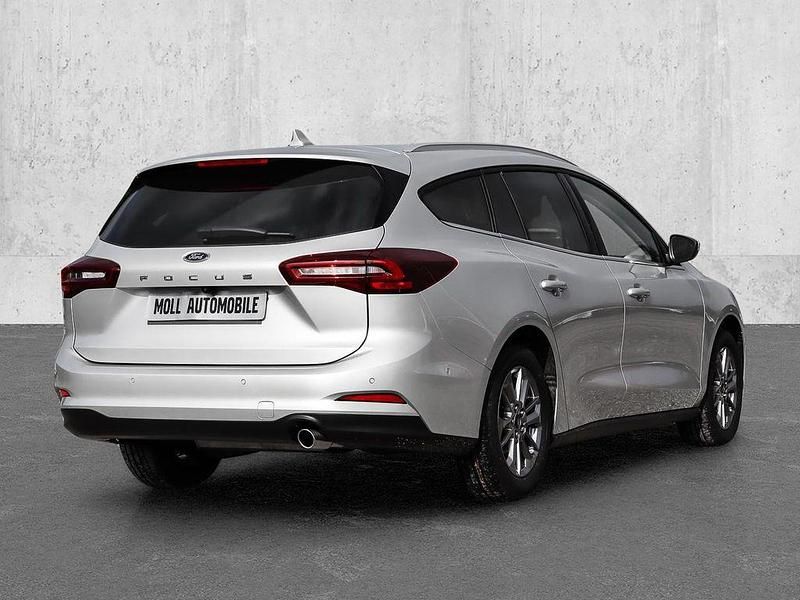 Nowe Ford Focus Titanium X 125 KM (91 kW) 2026 Srebrny Sedan/Limuzyna