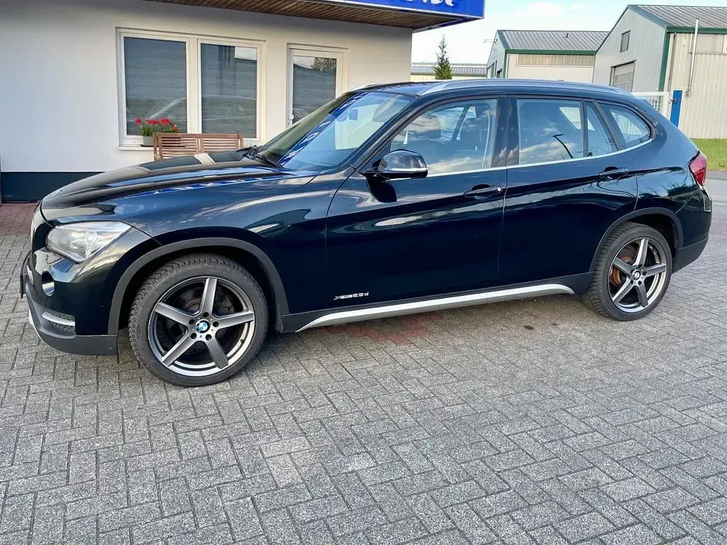 Gebraucht BMW X1 xLine 218 PS (160 kW) 2012 Schwarz SUV