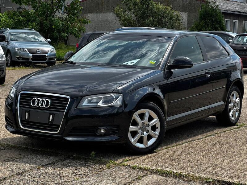Schwarz Gebraucht 2009 Audi A3 Ambiente Coupé | 4.950 € (Fairer Preis) - Bild 1/4