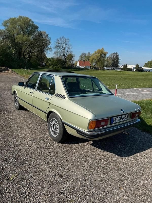 Gebraucht BMW 525 150 PS (110 kW) 1979 Grün Limousine