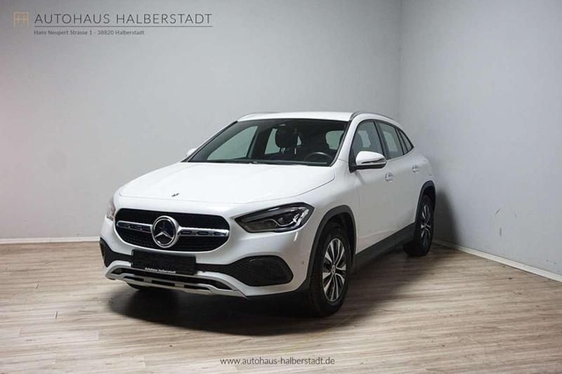Gebraucht Mercedes GLA200 Style 163 PS (119 kW) 2022 Weiß SUV